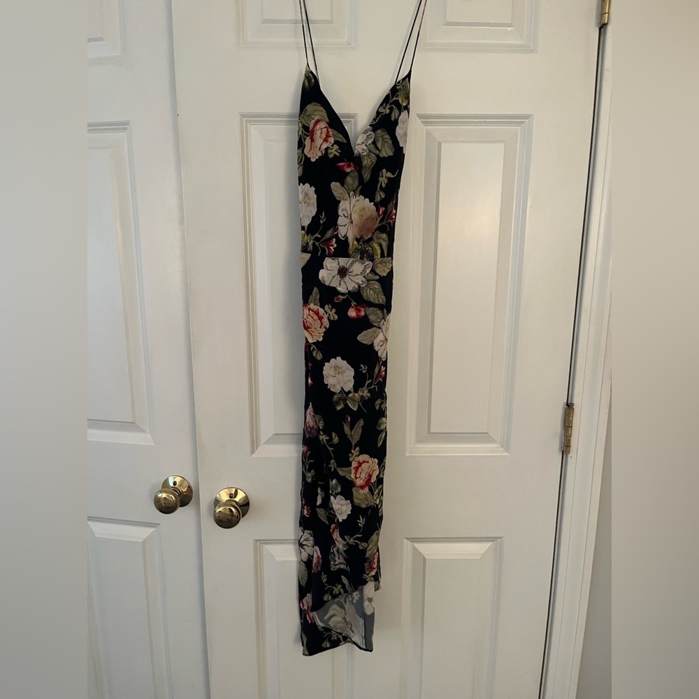 Alice + Olivia Reena Wrap-Effect Matte Satin Dress - Picture 5 of 10